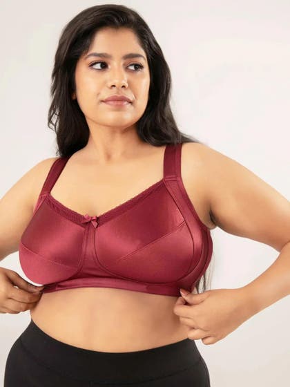 Nykaa Zindfandel Red Non-Padded Minimiser Lift me up bra