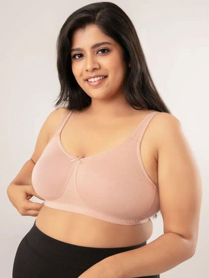 Nykaa Sand Skin Non-Padded Flawless Me Breast Separator bra