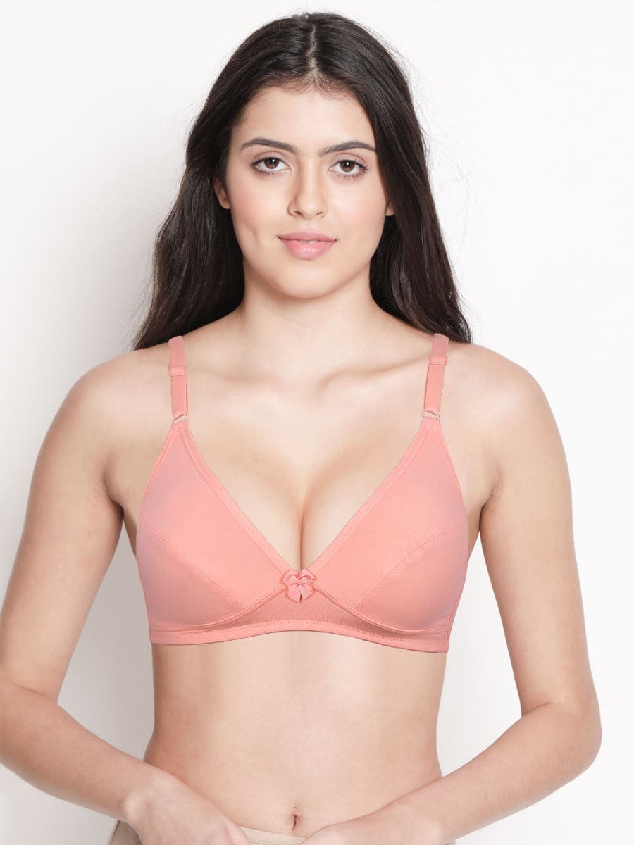 Plunge Bra: Create a Deep Cleavage Naturally with