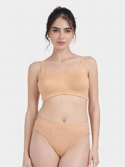 Susie AlmondBuff Bottom Encircled Moulded Everyday Bra Lingerie Set