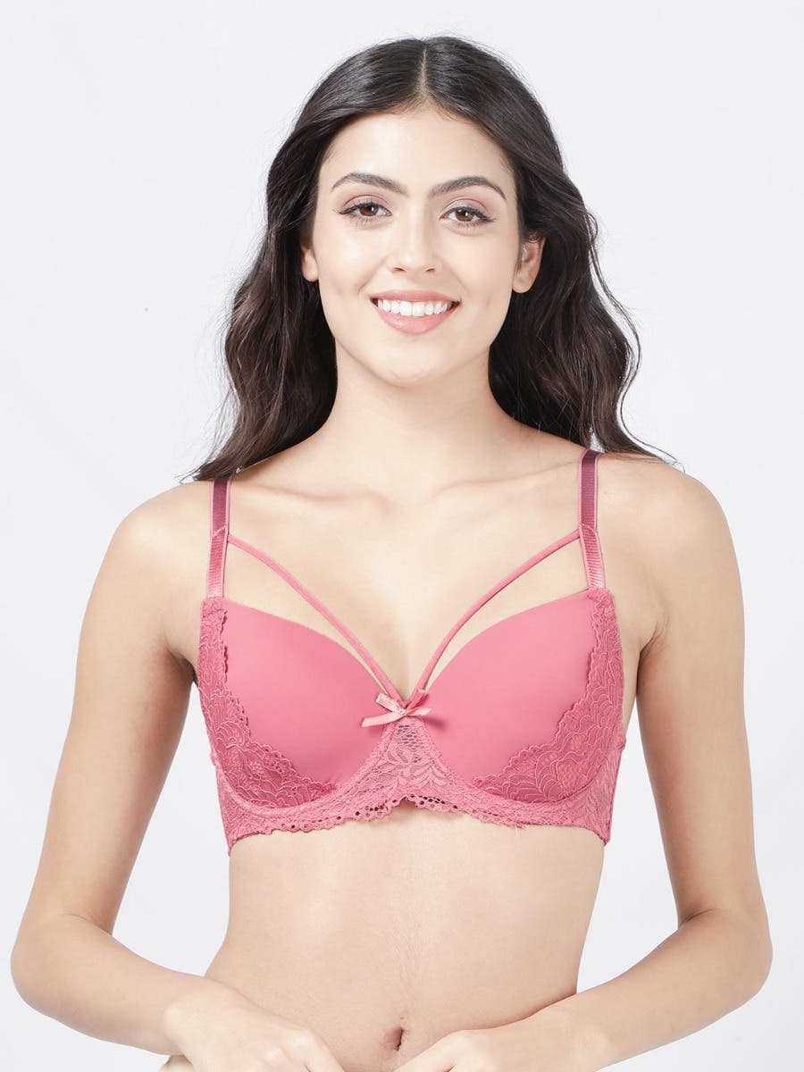 Top Reason to Wear a Bridal Bra on Your Wedding Da