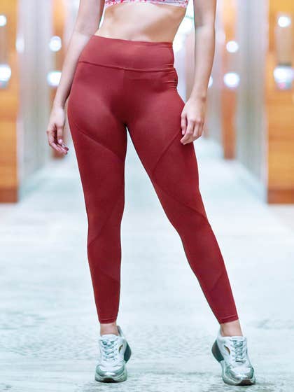 United Classic Red Zig Zag Seam Workout Leggings