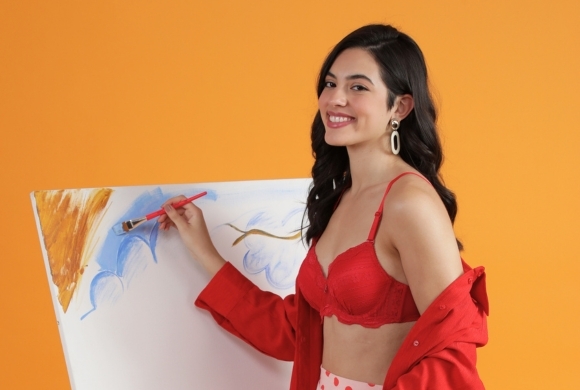 How to Know Bra Size: Calculator, Chart, and More