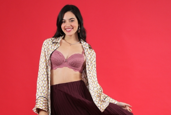 How to Wear a Bra: A Complete Guide